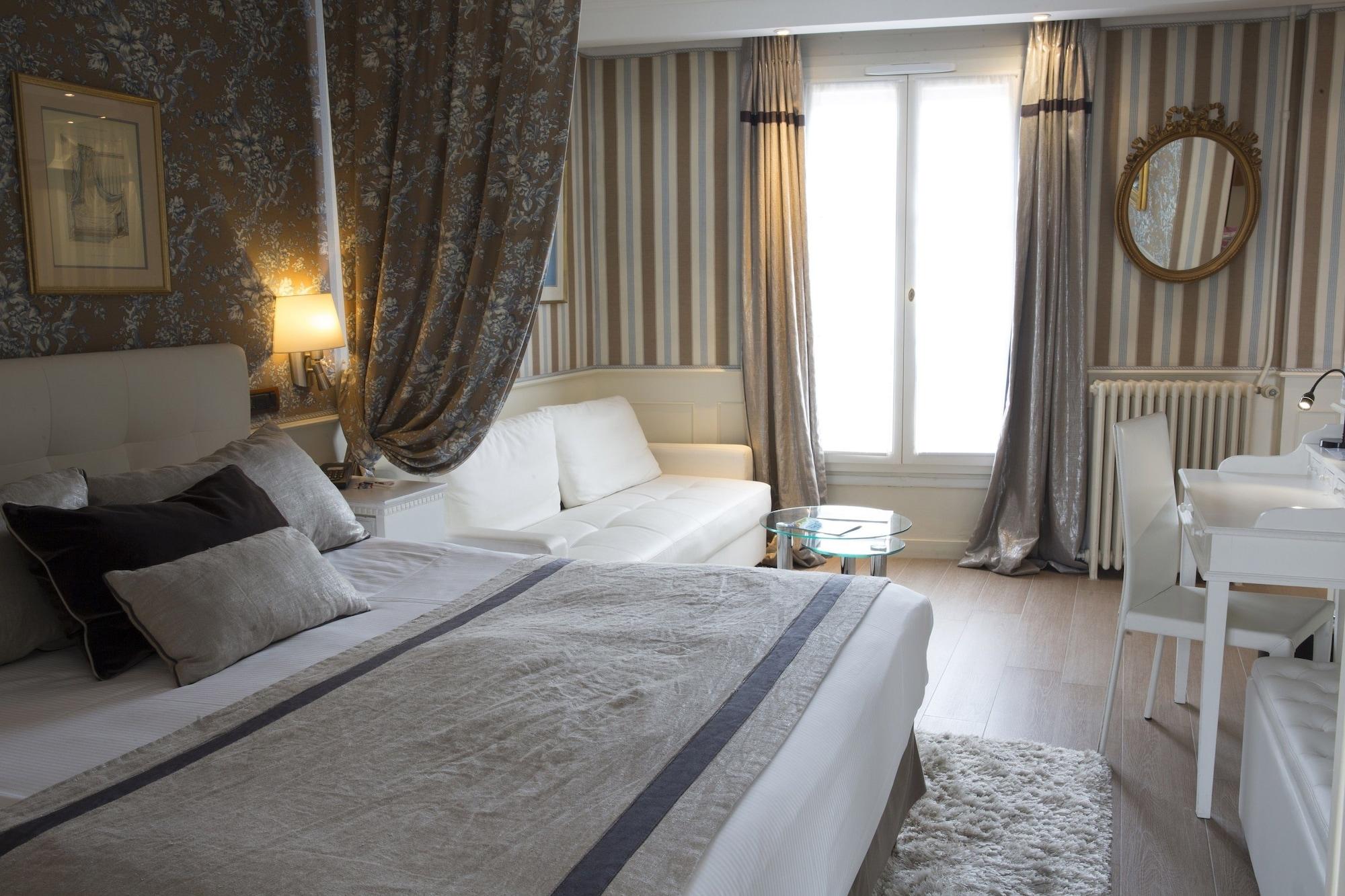 & Le Grand Monarque, Bw Premier Collection Hotel 4*