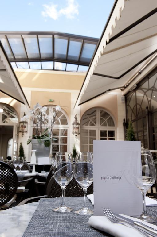 Western Premier Grand Monarque Hotel&spa Hotel