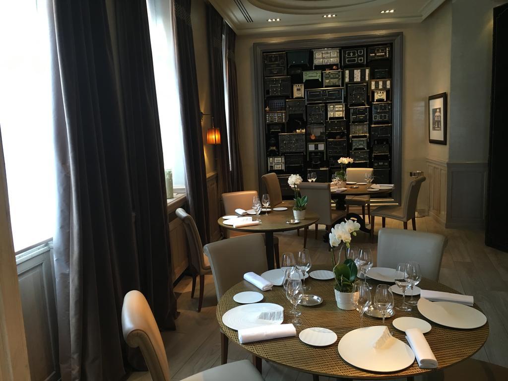 & Le Grand Monarque, Bw Premier Collection Chartres